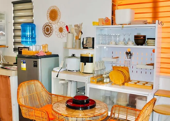 Gasthuis Olango Island-tiny Fully Furnished With Hot Shower, Washer, Wi-fi, Netflix & King Bed S&e-3 3*