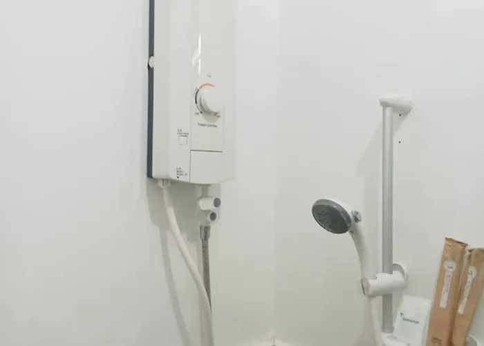 Gasthuis Olango Island-tiny Fully Furnished With Hot Shower, Washer, Wi-fi, Netflix & King Bed S&e-3 Lapu-Lapu City