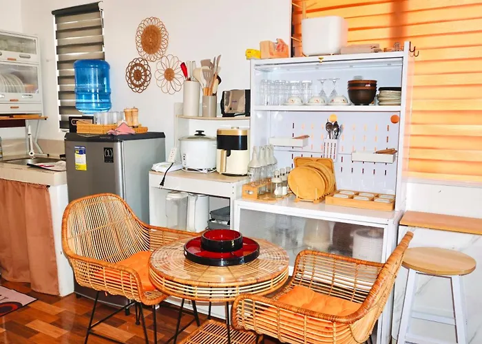 Gasthuis Olango Island-tiny Fully Furnished With Hot Shower, Washer, Wi-fi, Netflix & King Bed S&e-3 3*