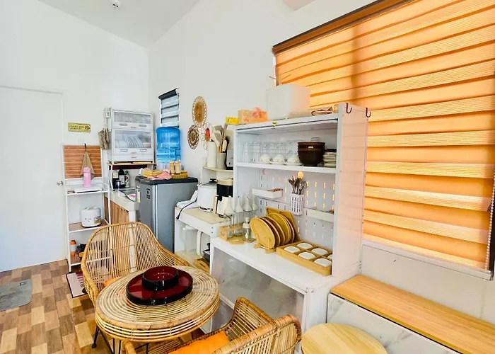 Olango Island-tiny Fully Furnished With Hot Shower, Washer, Wi-fi, Netflix & King Bed S&e-3 3*