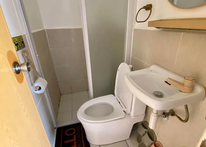 Olango Island-tiny Fully Furnished With Hot Shower, Washer, Wi-fi, Netflix & King Bed S&e-3 Gasthuis 3*