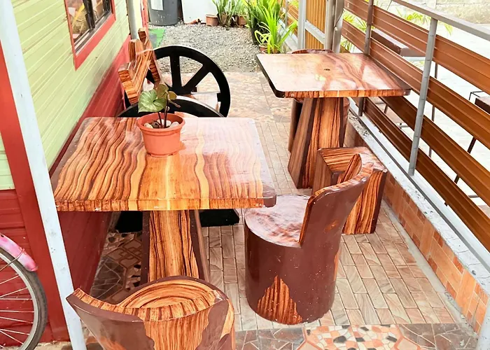 Olango Island-tiny Fully Furnished With Hot Shower, Washer, Wi-fi, Netflix & King Bed S&e-3 Lapu-Lapu City