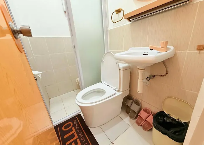 Olango Island-tiny Fully Furnished With Hot Shower, Washer, Wi-fi, Netflix & King Bed S&e-3 Lapu-Lapu City