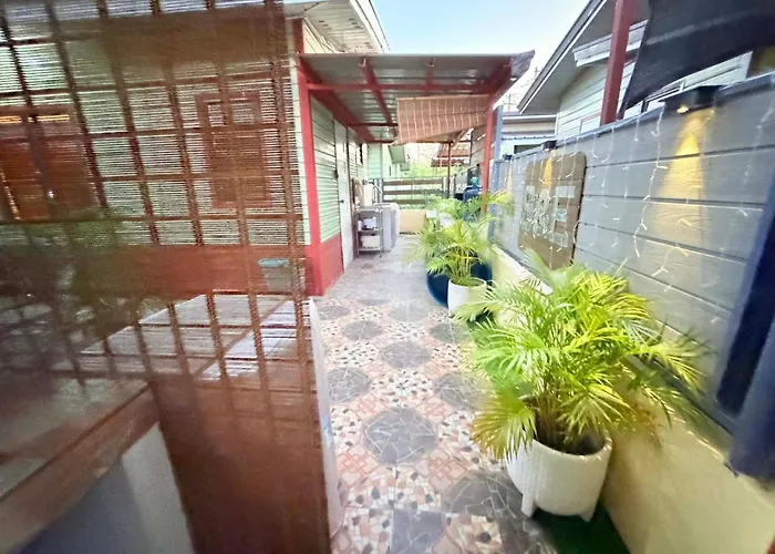Gasthuis Olango Island-tiny Fully Furnished With Hot Shower, Washer, Wi-fi, Netflix & King Bed S&e-3